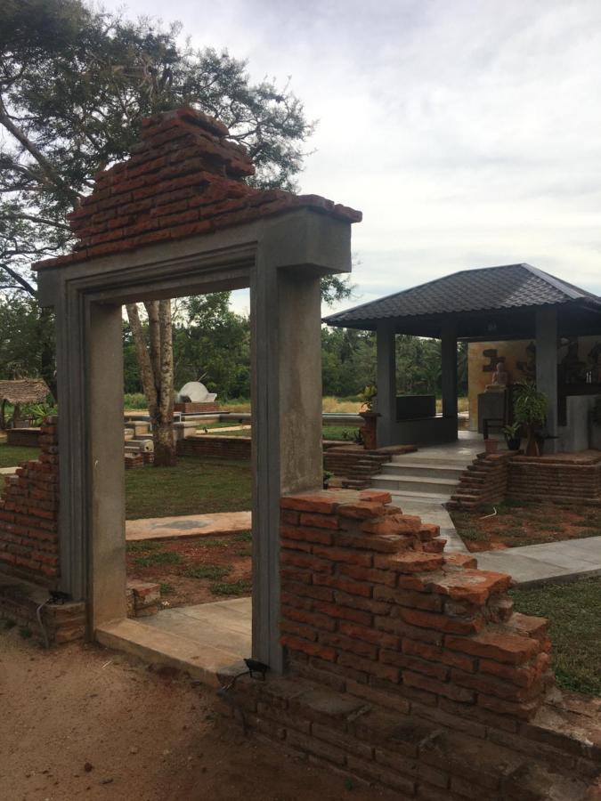 Monaara Leisure - Anuradhapura Luaran gambar