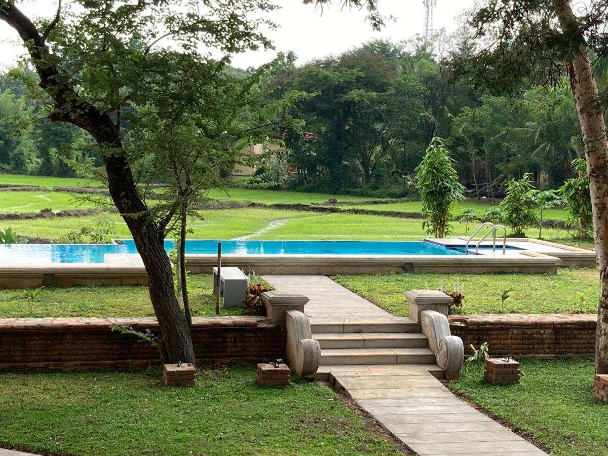 Monaara Leisure - Anuradhapura Luaran gambar