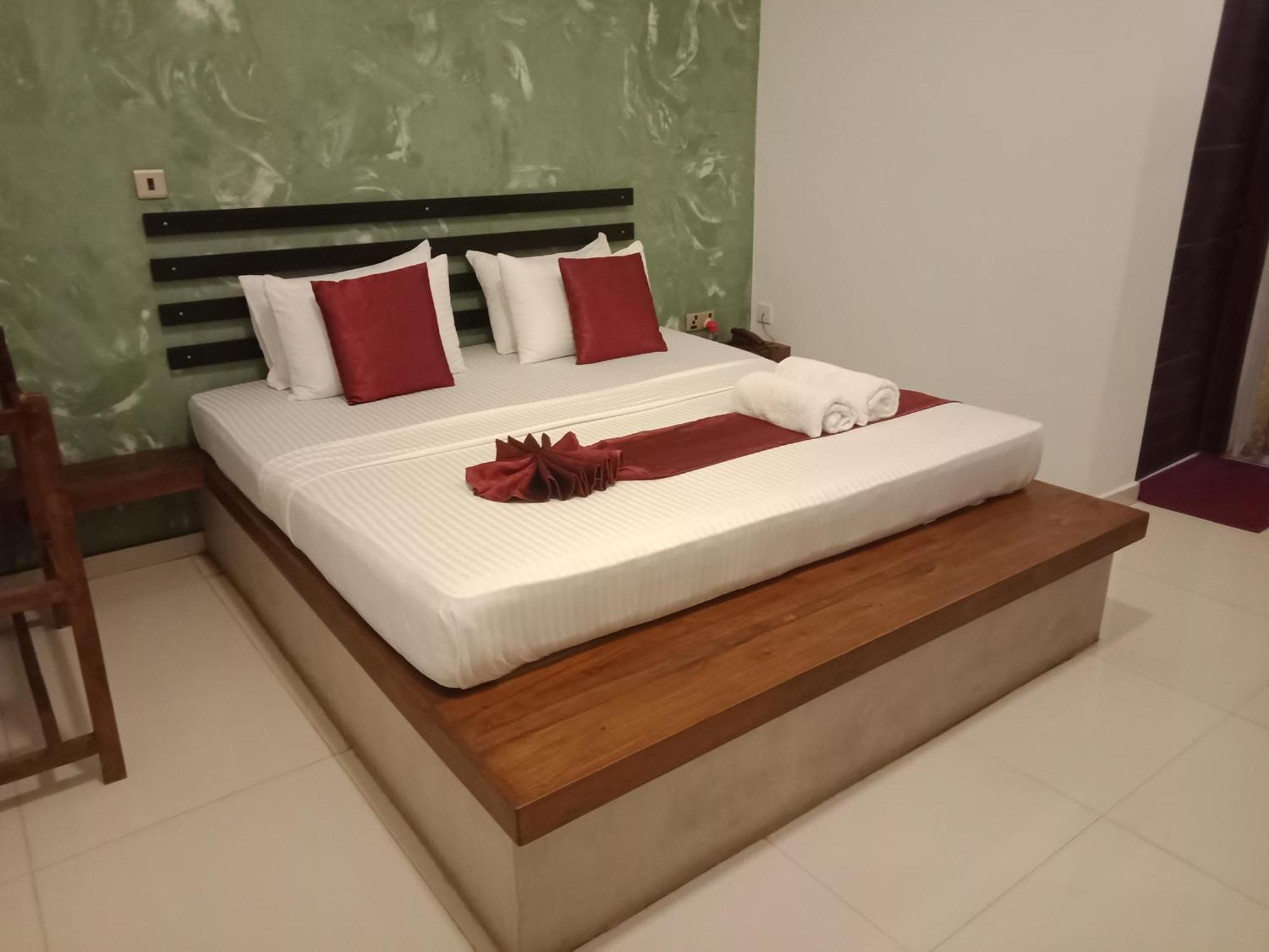 Monaara Leisure - Anuradhapura Luaran gambar