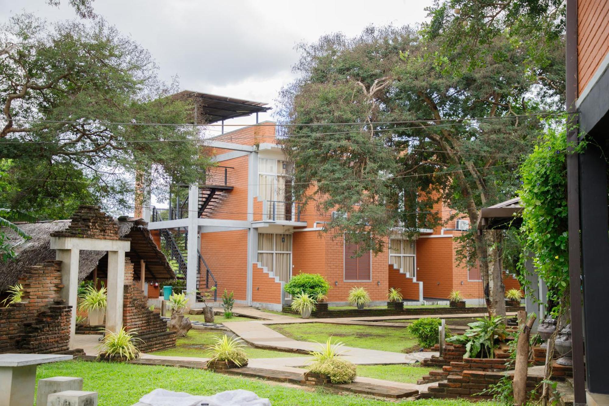 Monaara Leisure - Anuradhapura Luaran gambar
