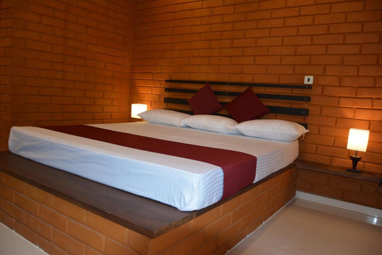 Monaara Leisure - Anuradhapura Luaran gambar
